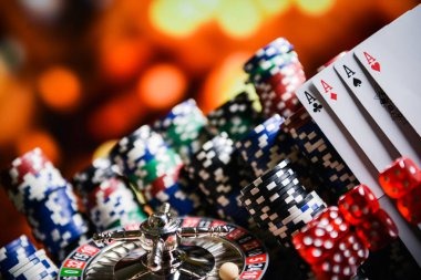 klik55 app interface showing slot games, live casino, and sportsbook options across Android and iOS screens